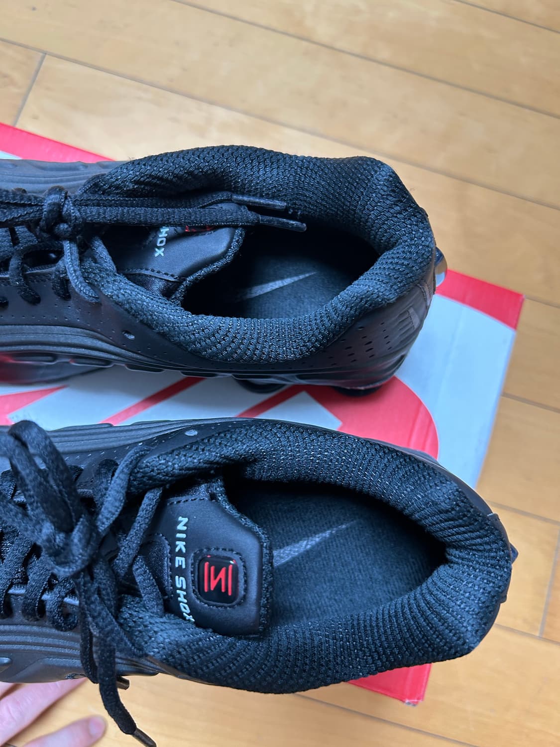 나이키 샥스 R4 255 상품이미지3