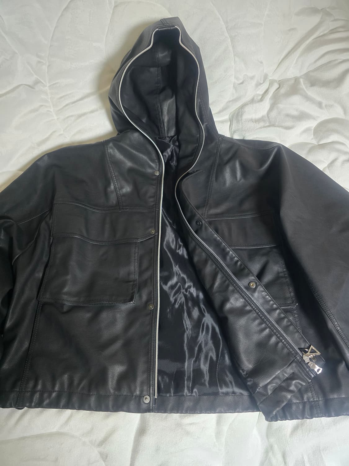 솔리드옴므 24FW 램스킨(양가죽) 후드자켓(50사이즈) 상품이미지3