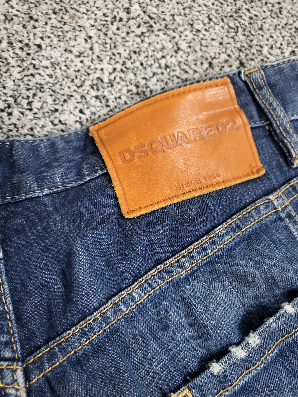 디스퀘어드 투(DSQUARED2) 데님 반바지 상품이미지6