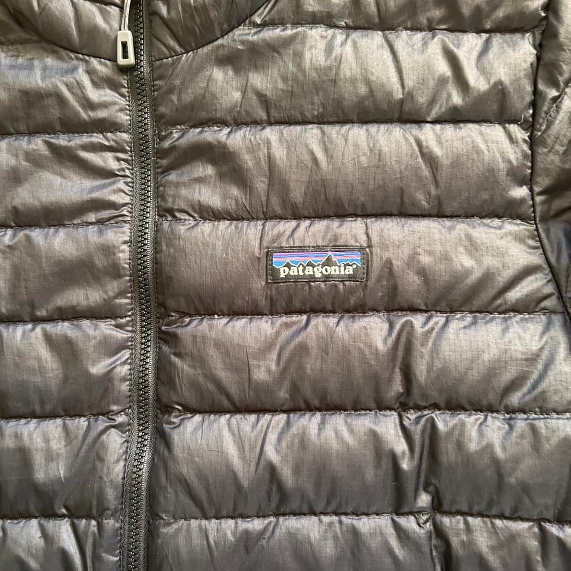 파타고니아 경량패딩 블랙 상품이미지2