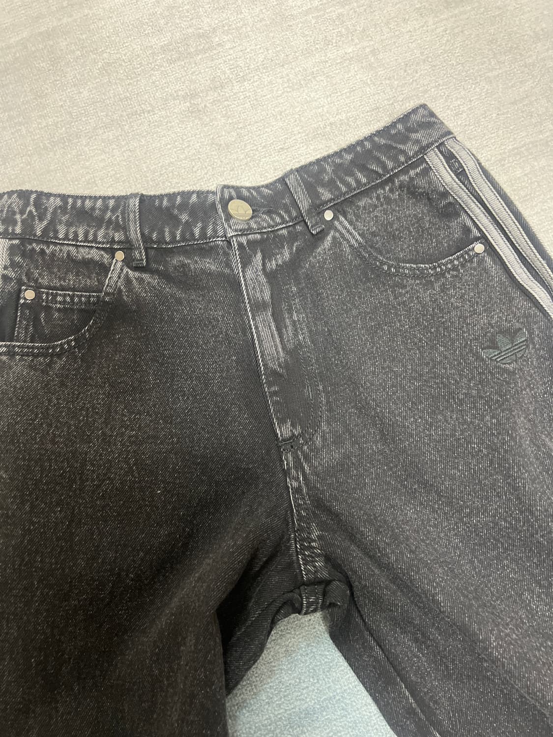 아디다스 아디컬러 데님 파이어버드 팬츠 트루 블랙 데님 상품이미지2