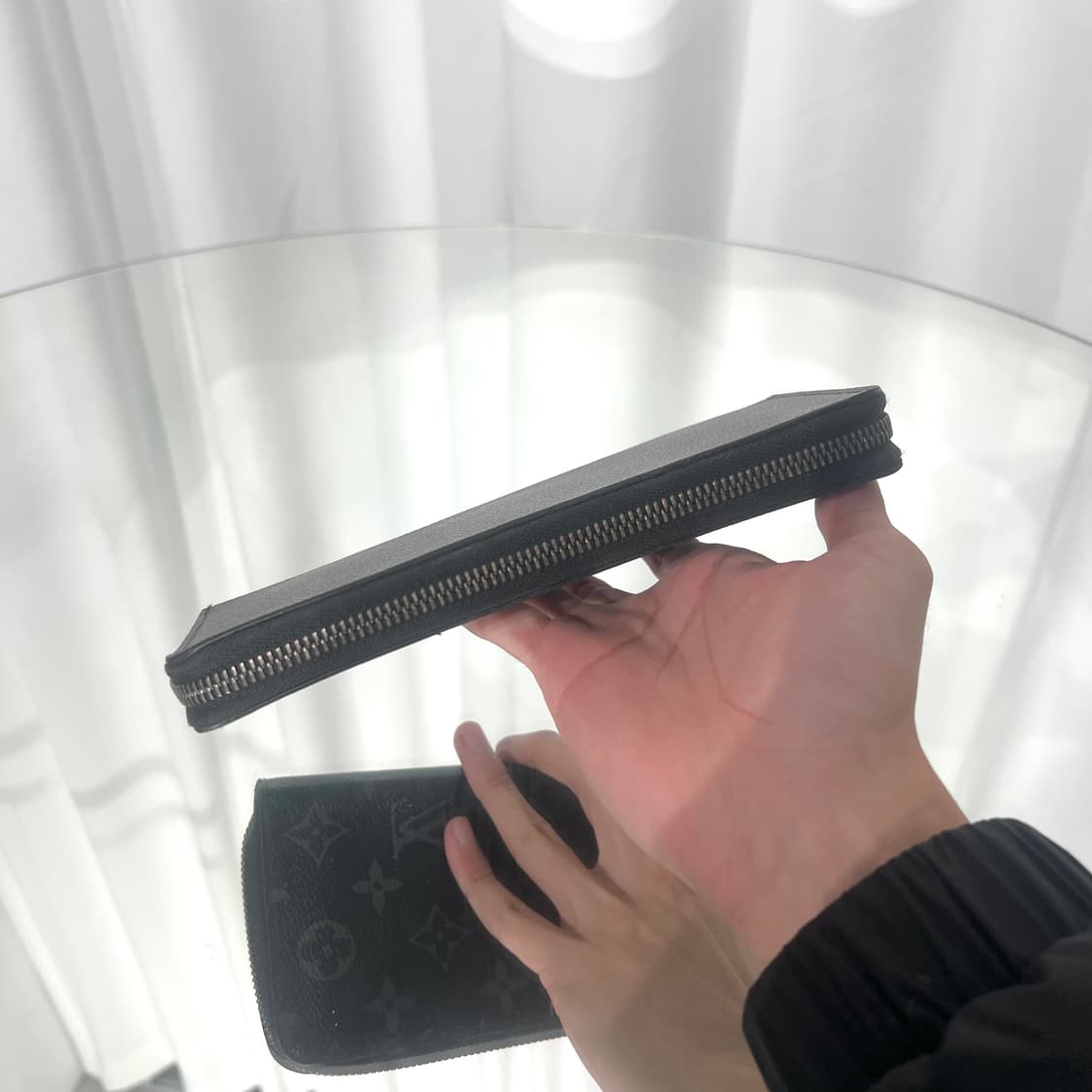 [정품] 루이비통 모노그램 지퍼돌이 장지갑 블랙 상품이미지8