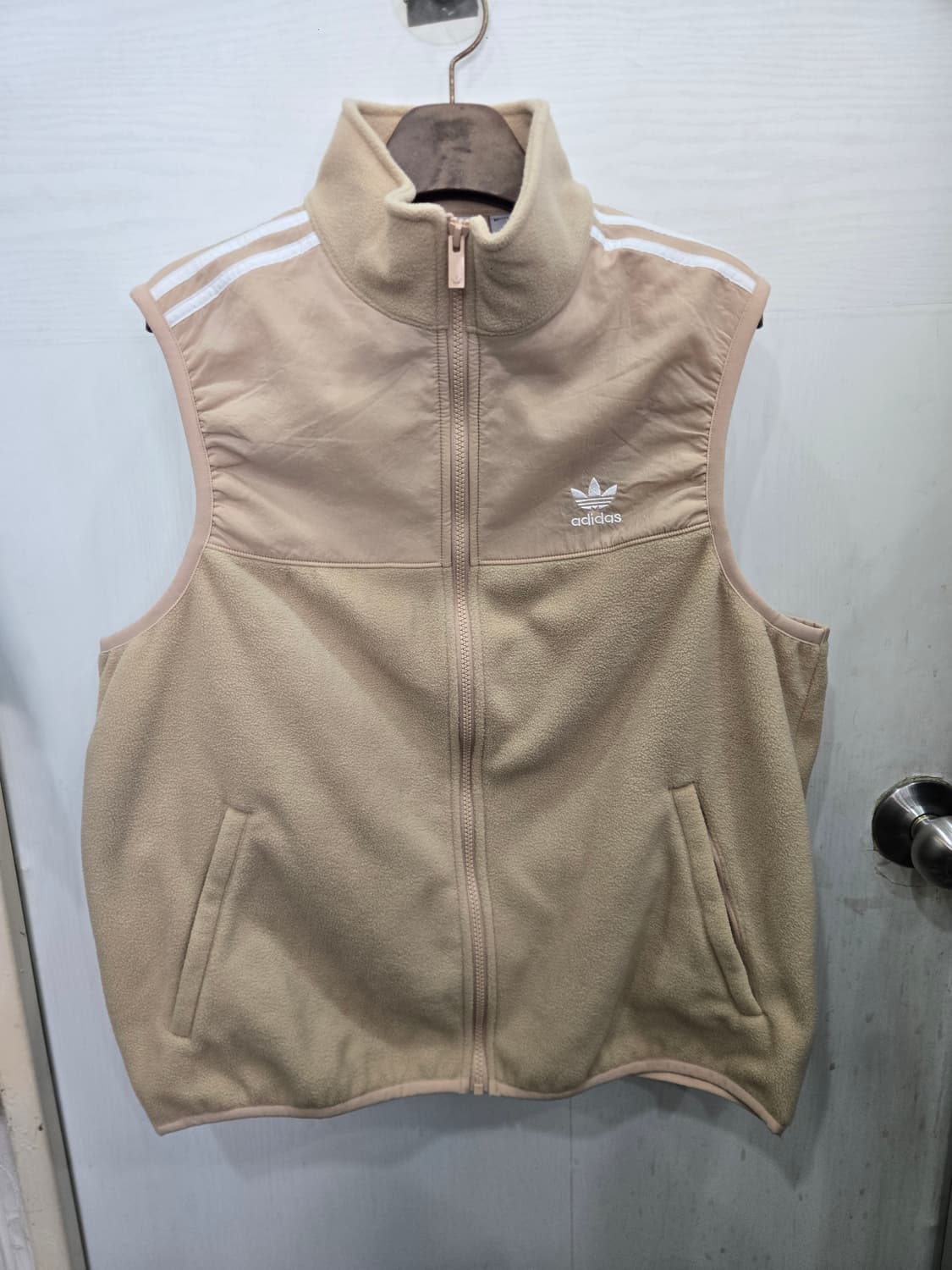 L,100 )) adidas 아디다스 조끼! 깔끔한 디자인 , 색상이뻐요 상품이미지1