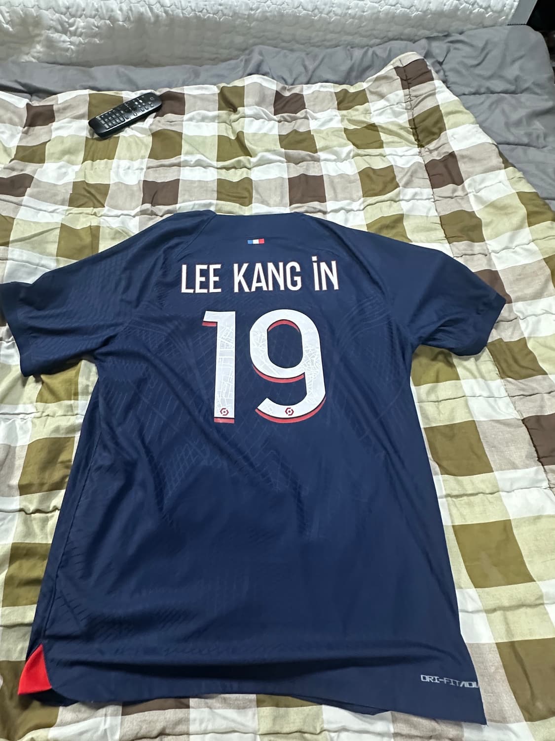 23-24 파리생제르망 이강인 어센틱 유니폼 상품이미지2