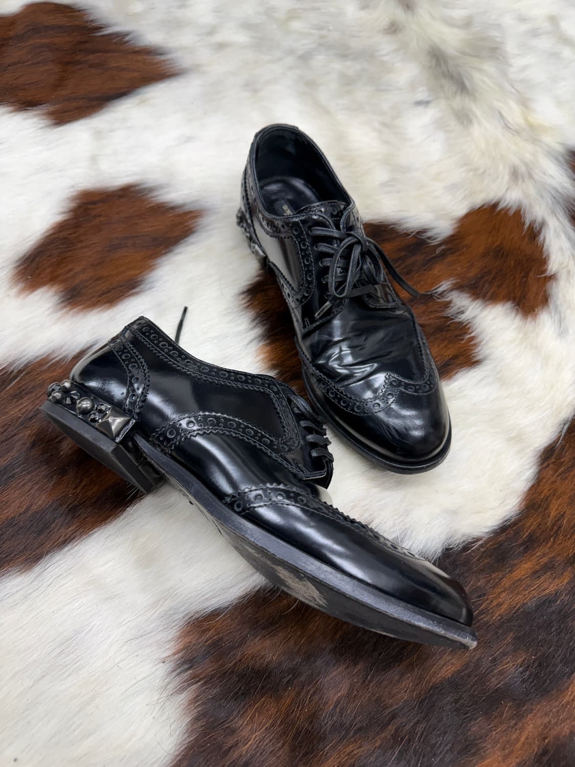 돌체앤가바나 스터드 윙팁 더비슈즈 상품이미지3