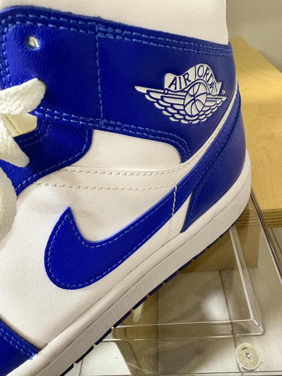 [w275] 나이키 조던 1 미드 화이트 하이퍼 로얄 상품이미지2