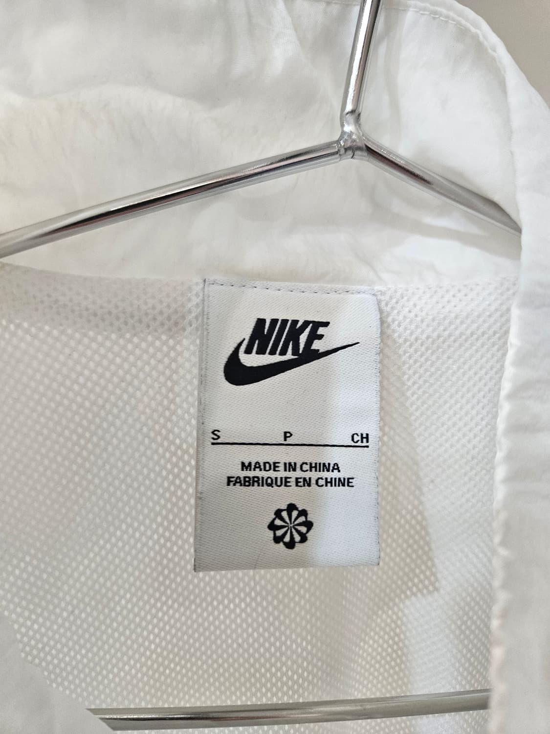 나이키 스우시 바람막이 상품이미지4