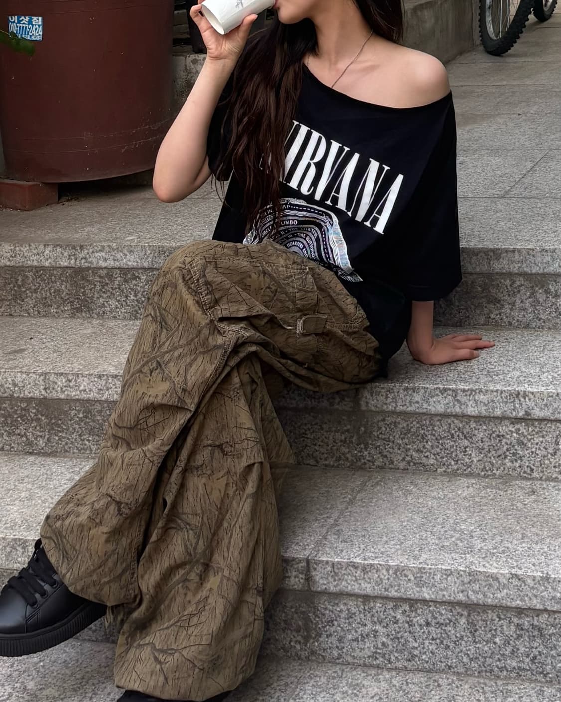 Nirvana One-Shoulder Back-Strap Tee 상품이미지4