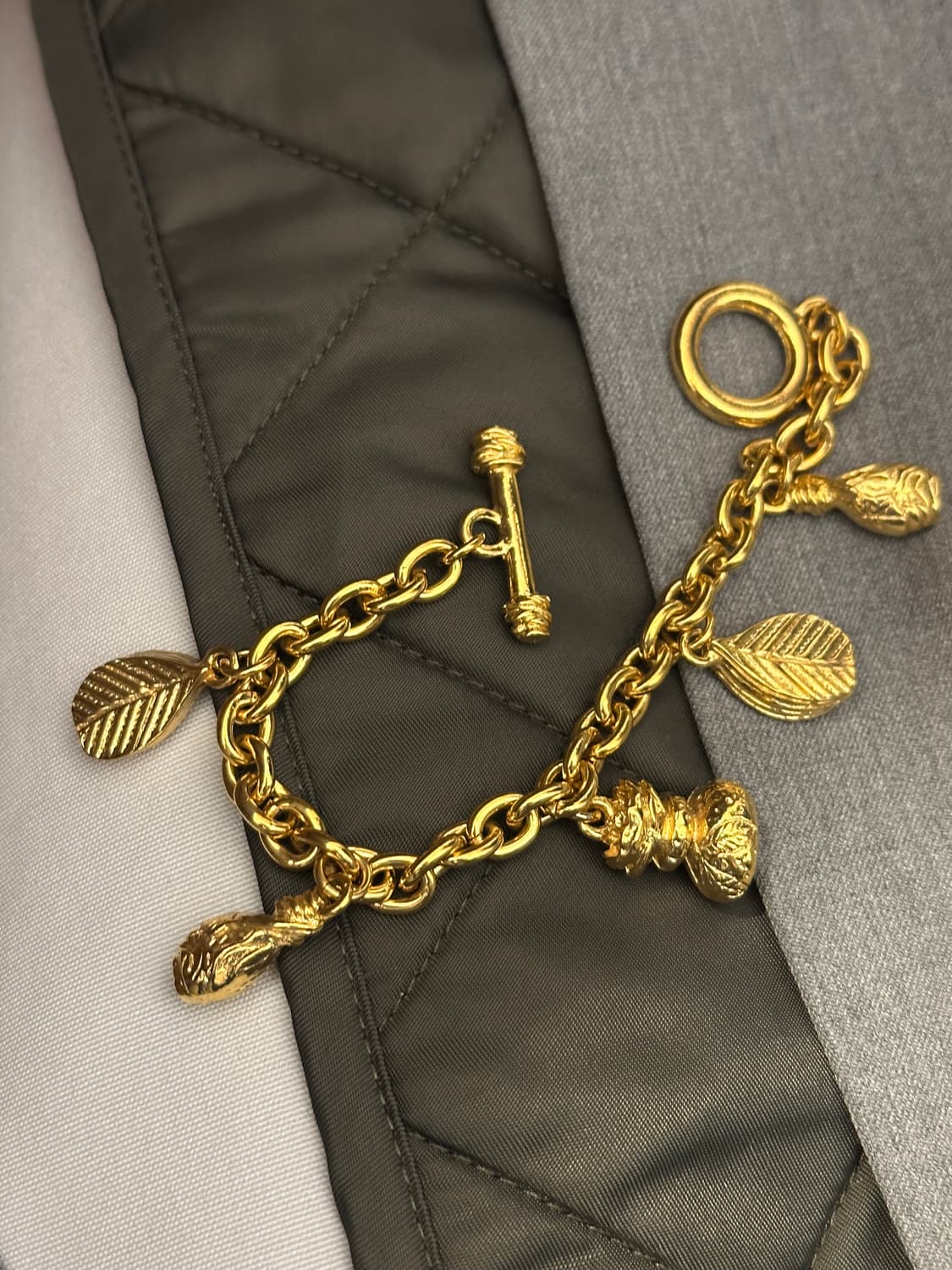 Golden Relics Charm Bracelet 상품이미지3