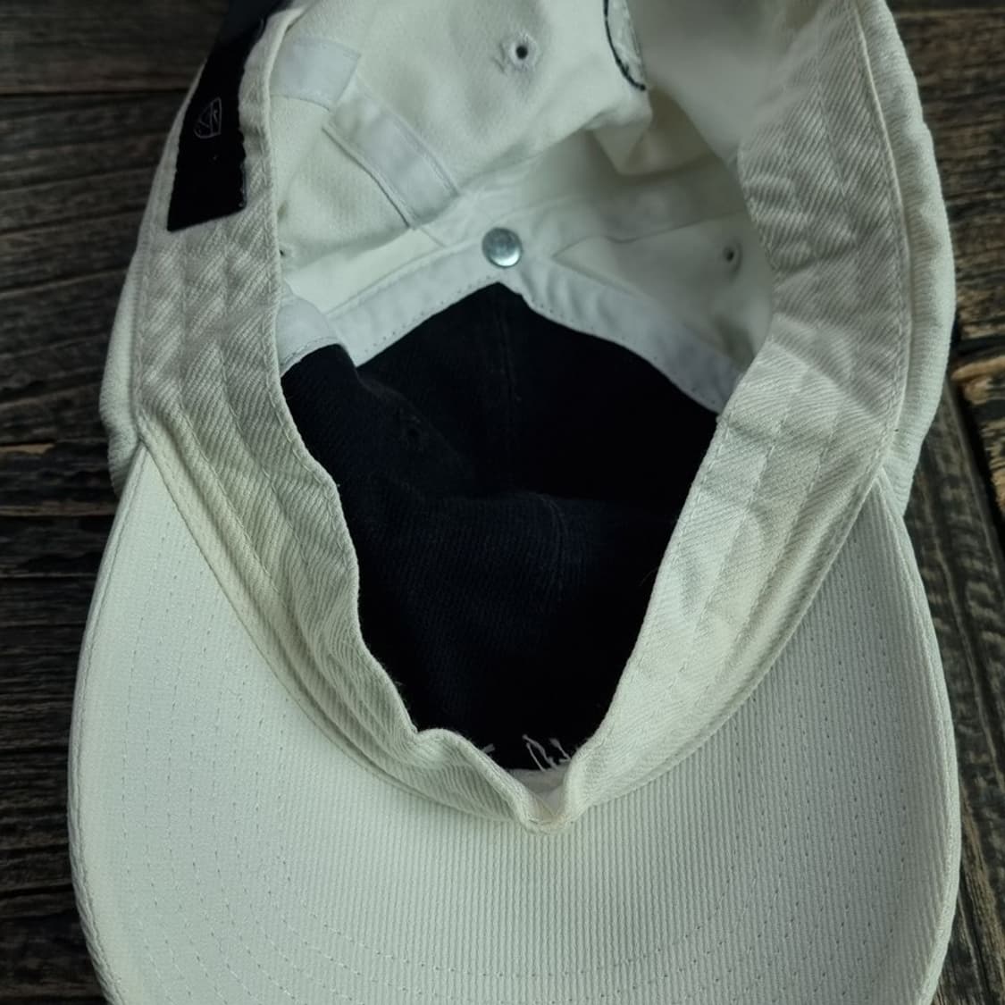 [나이키] 골프 00'S 빈티지 스우시 자수 코듀로이 볼캡 M19647 상품이미지9