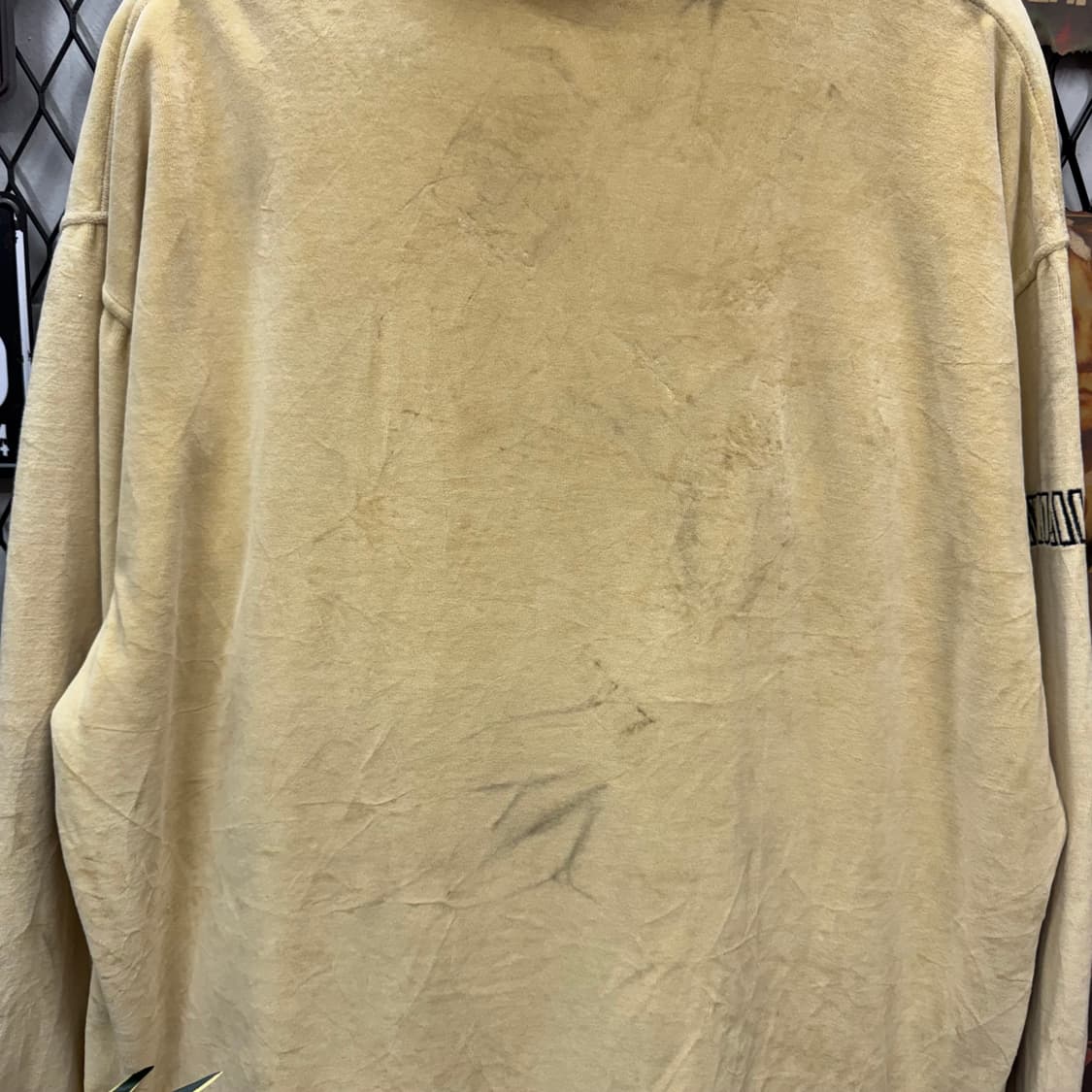 90s 빈티지 올드스쿨 벨벳 트랙자켓 전면 패치 디테일 옐로 상품이미지10