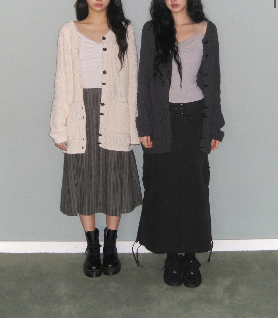 미레코 TURTLE-BUTTON KNIT CARDIGAN CHARCOAL 상품이미지2