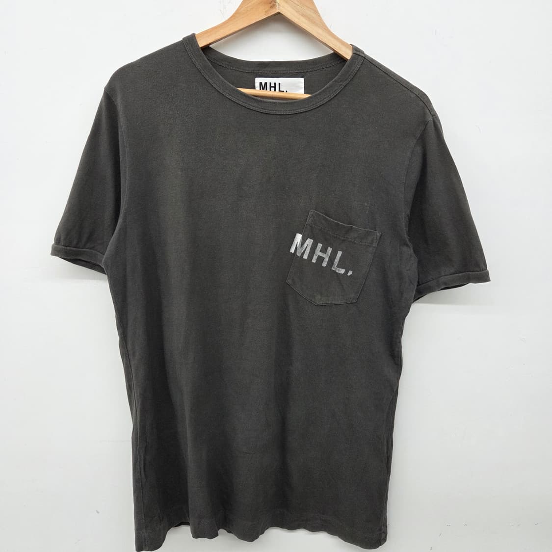 마가렛호웰 MHL 로고 포켓 반팔티 남L 상품이미지2