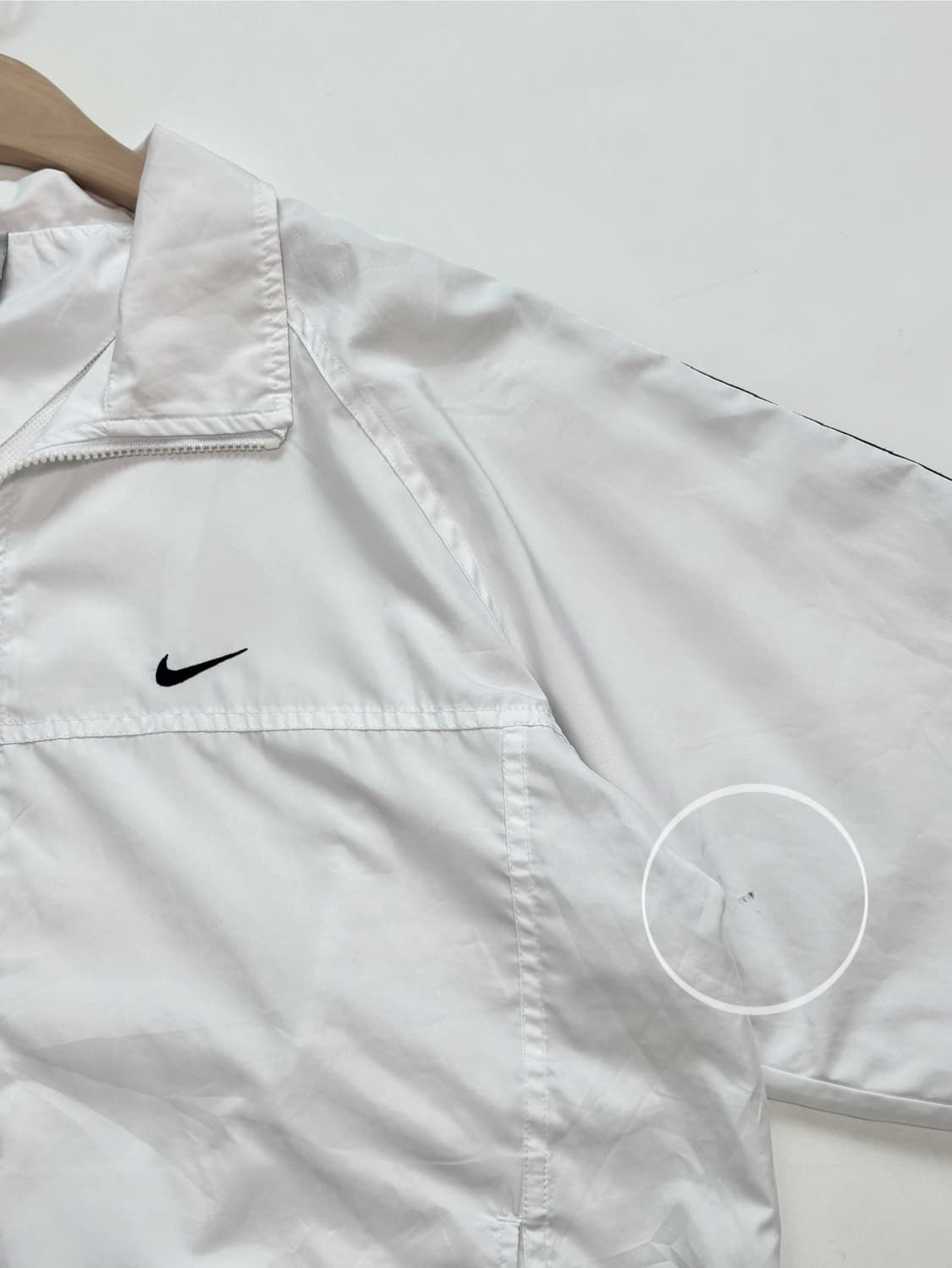 NIKE 화이트 바람막이 트랙탑  상품이미지7