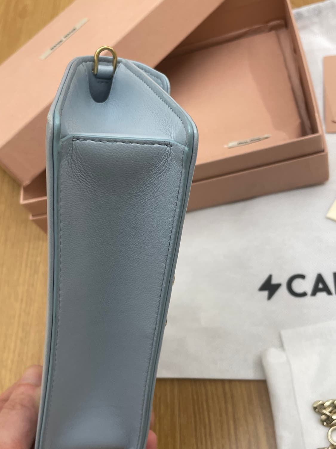 미우미우 마테라쎄 체인 크로스백 상품이미지5