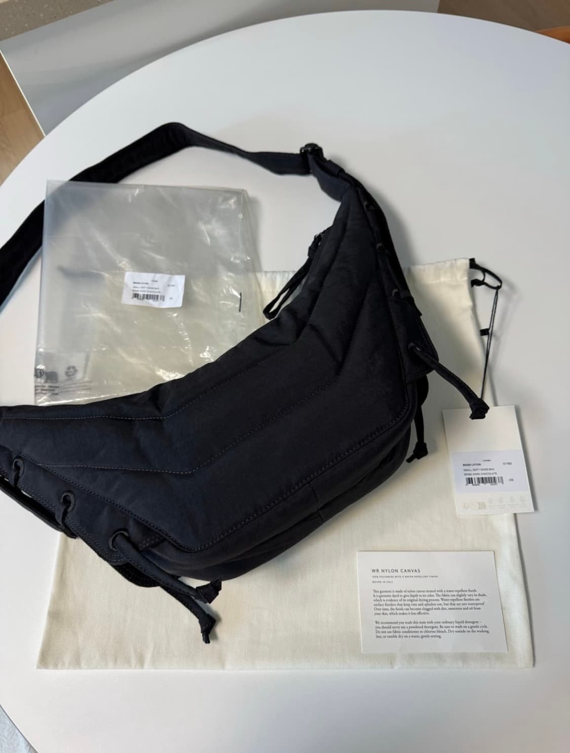 르메르 소프트게임백 스몰 다크초코 상품이미지1