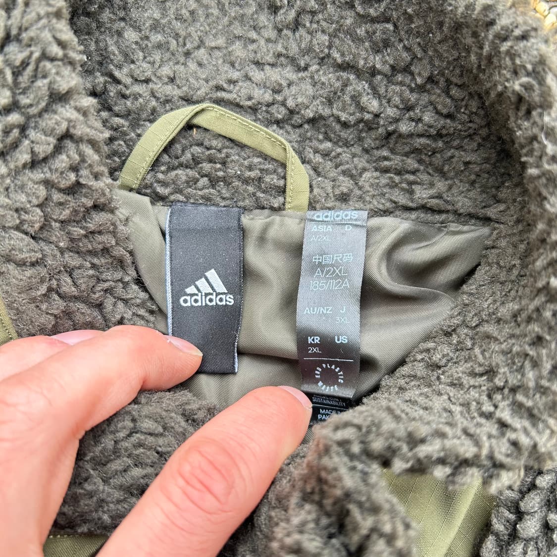 아디다스 카키 쉐르파 자켓  상품이미지5