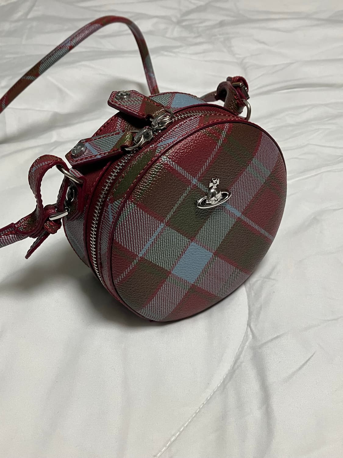 비비안웨스트우드 더비 라운드 크로스백 상품이미지3