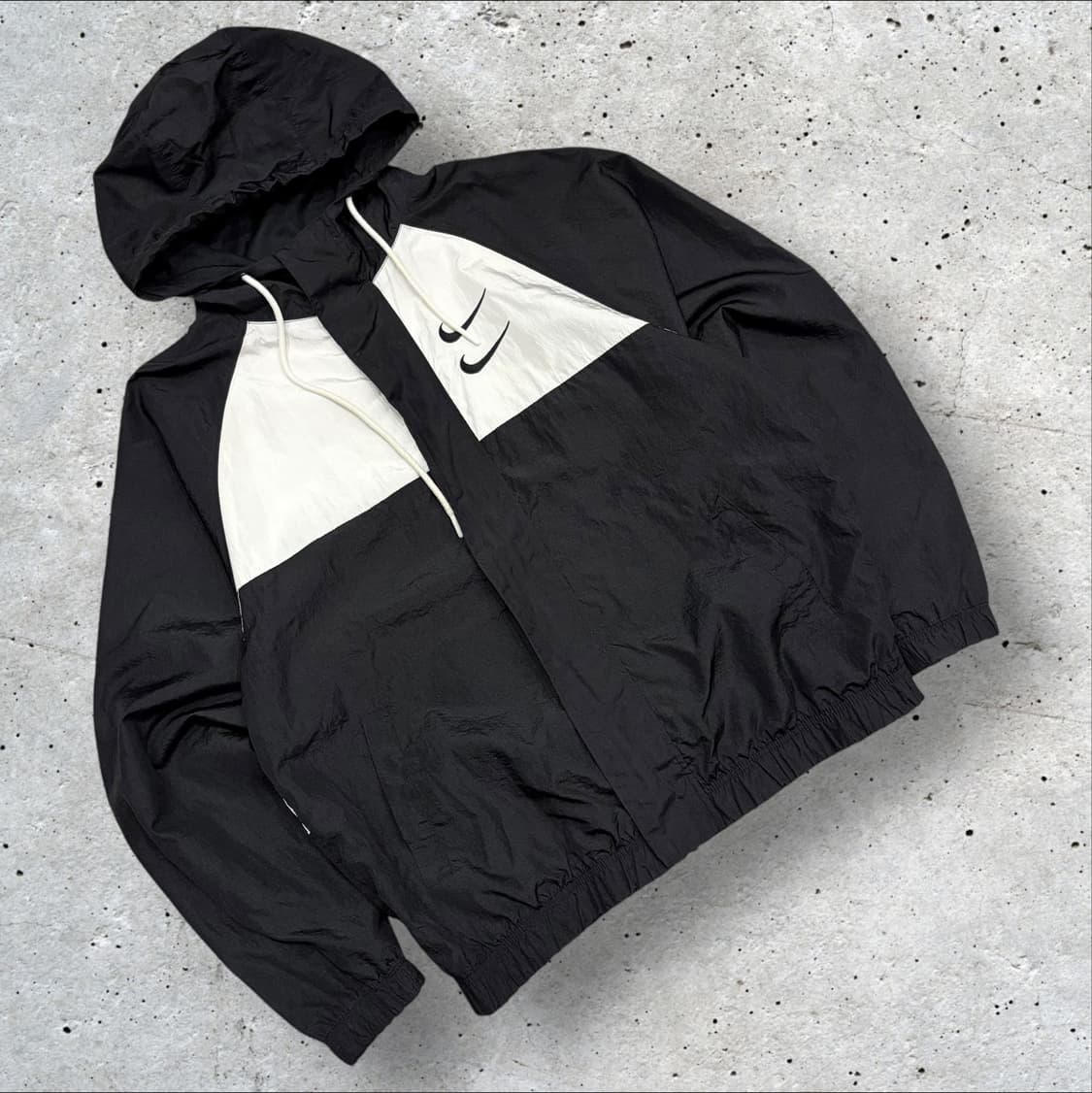 [L] 나이키 더블스우시 블랙 바람막이 후드 집업 C188 상품이미지2
