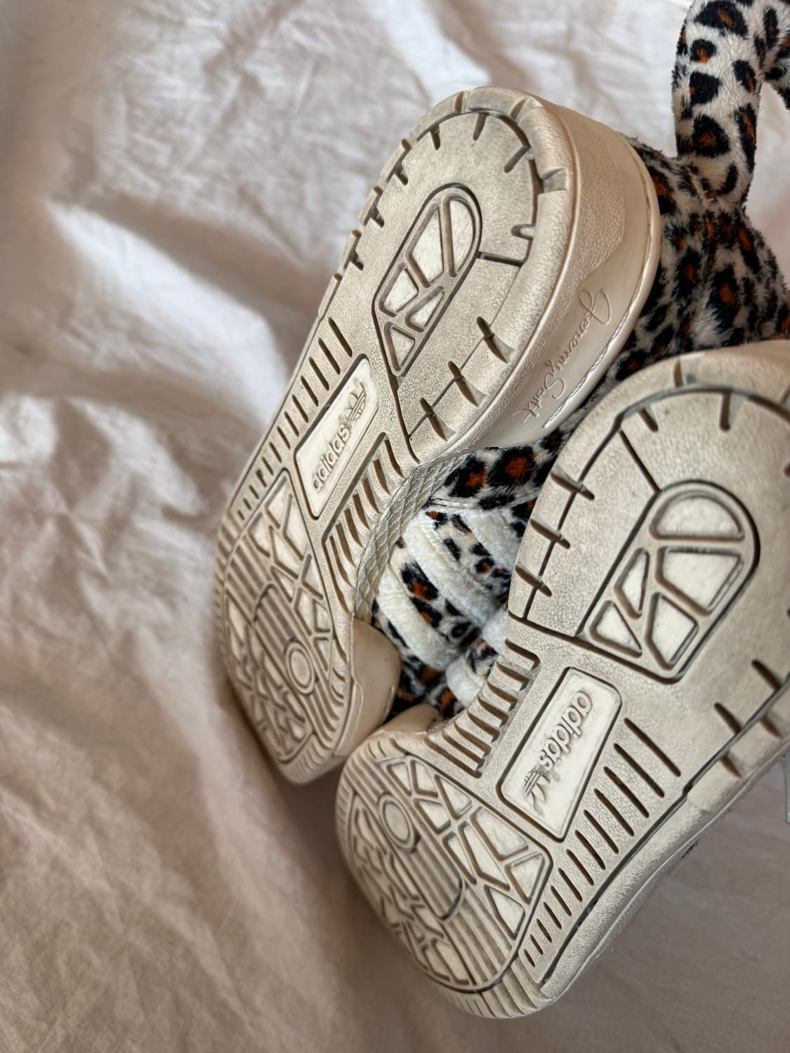 제레미 스콧 레오파트 테일 스니커즈 상품이미지3