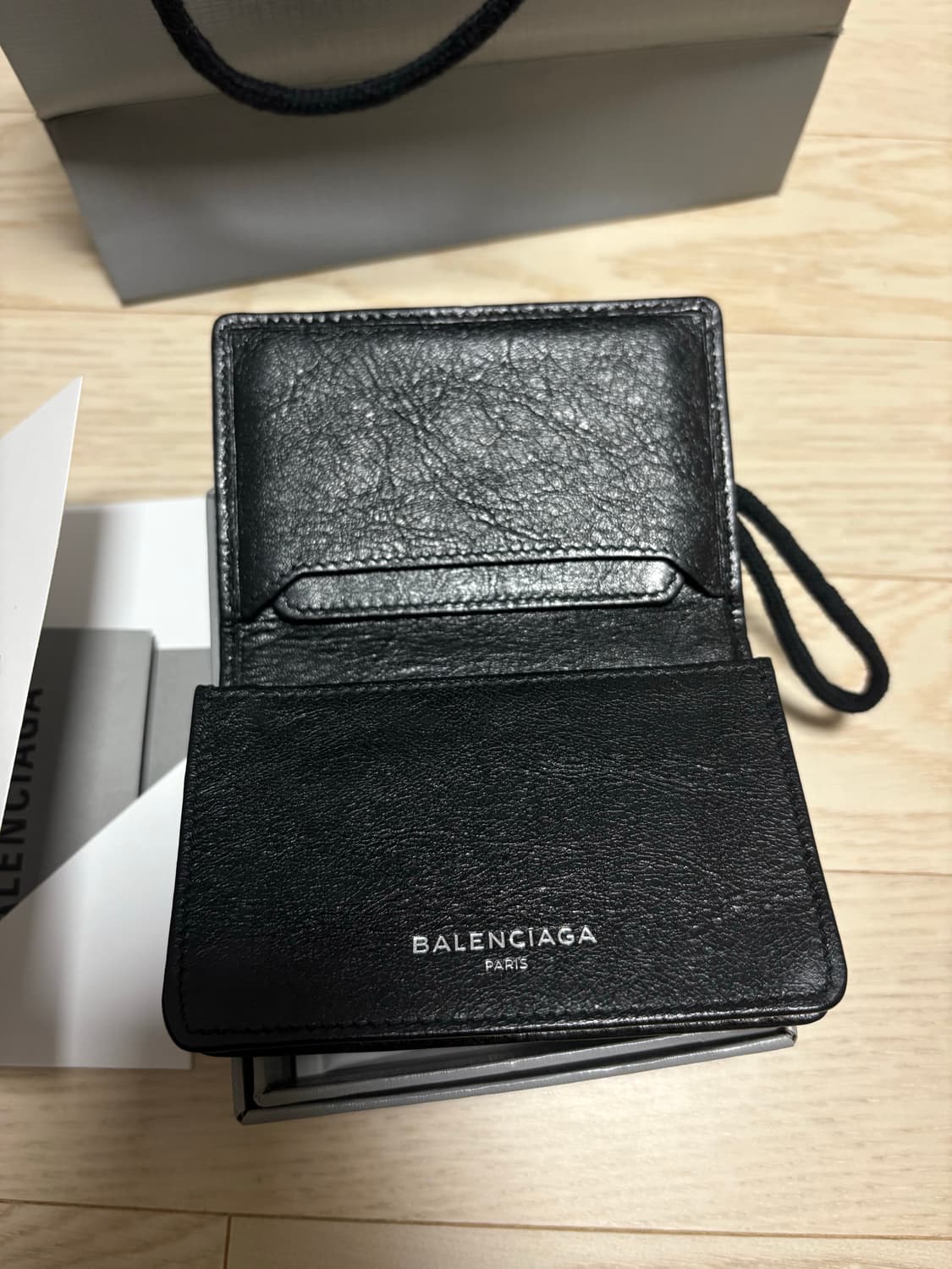 발렌시아가 카드지갑 상품이미지3