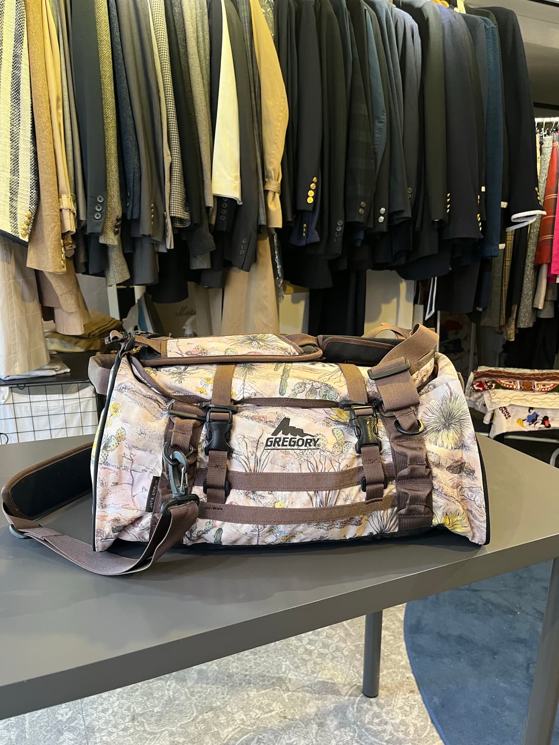 그레고리 X 잭 언루 더플백 상품이미지1