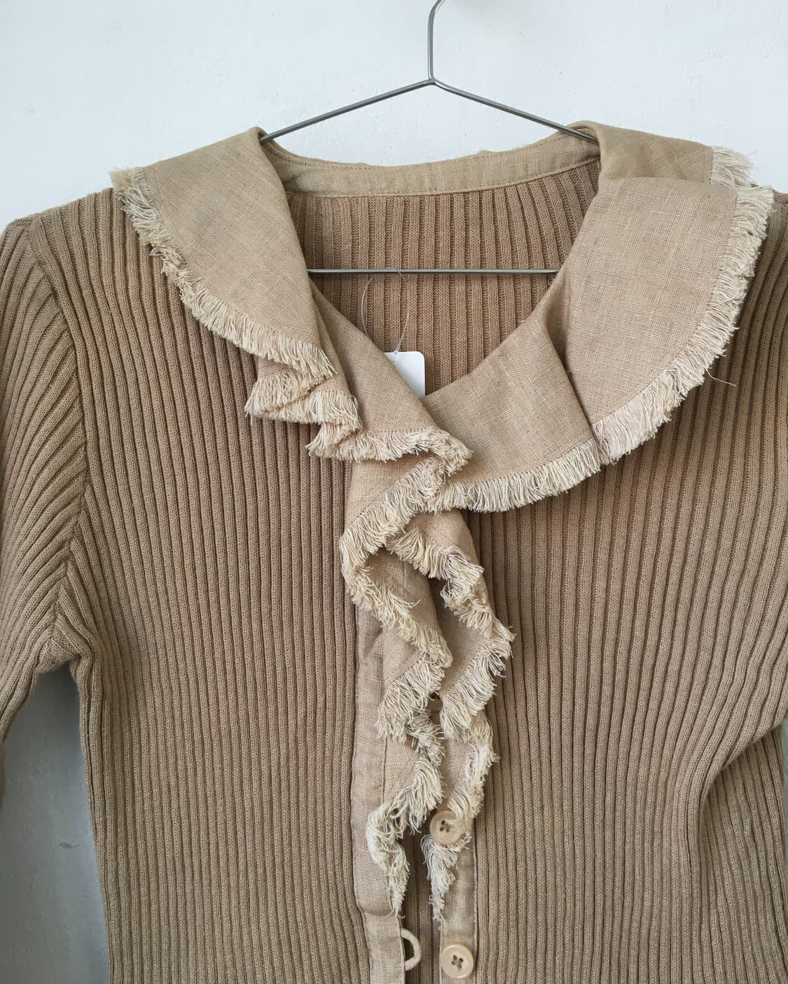 Ruffle point ribbed cardigan 상품이미지5