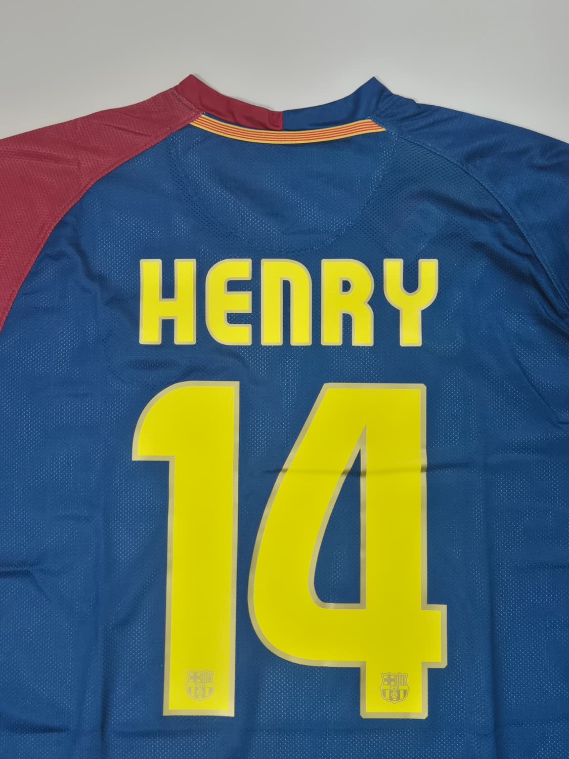 08-09시즌 바르셀로나 티에리 앙리 유니폼 L 레플리카 상품이미지6