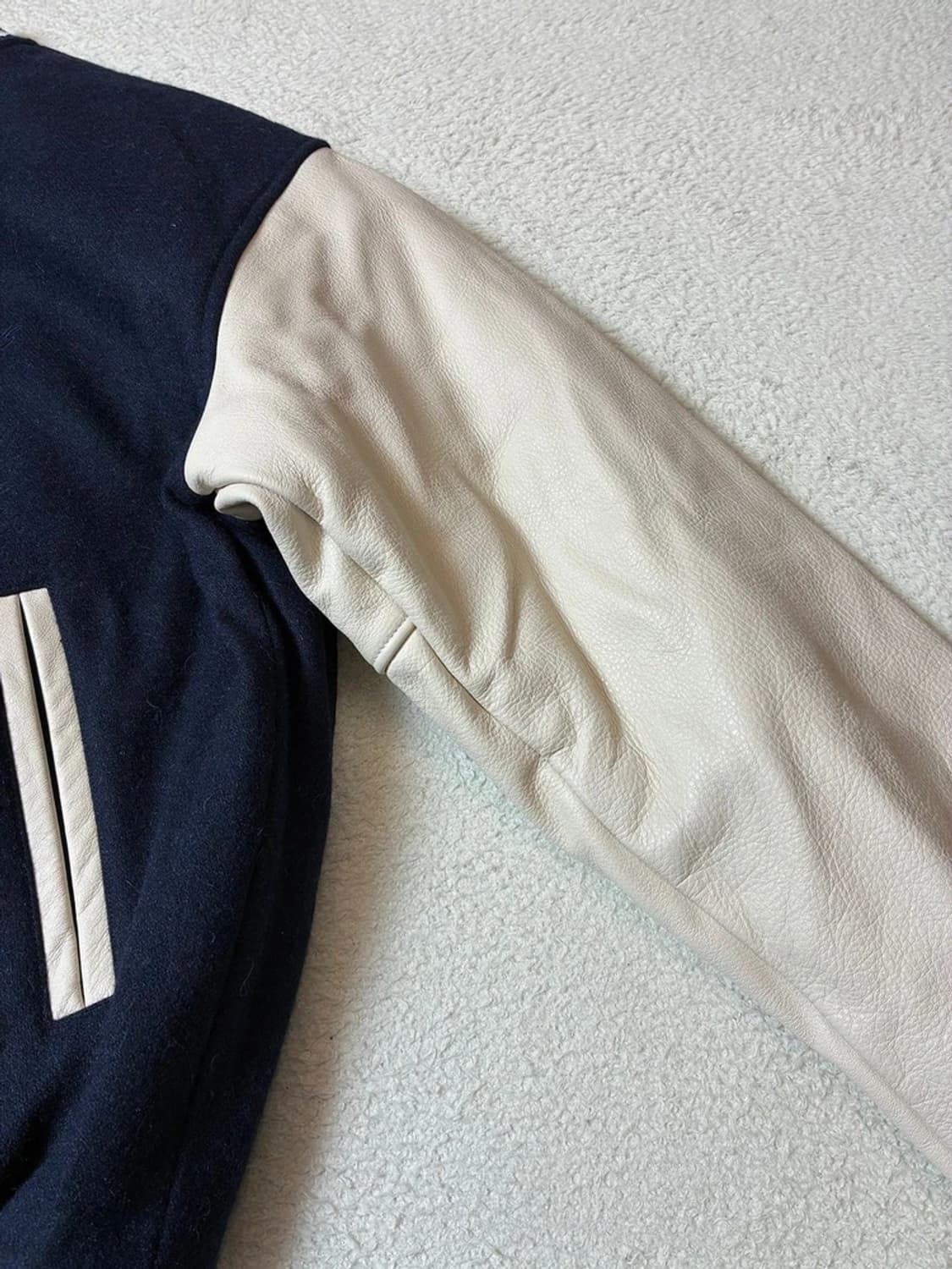 에스피오나지 AW 스탠다드 소가죽 배색 바시티 자켓 PN7933 상품이미지6