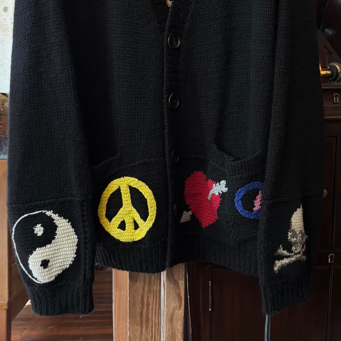 마스터마인드 캐시미어 자수 가디건 상품이미지5