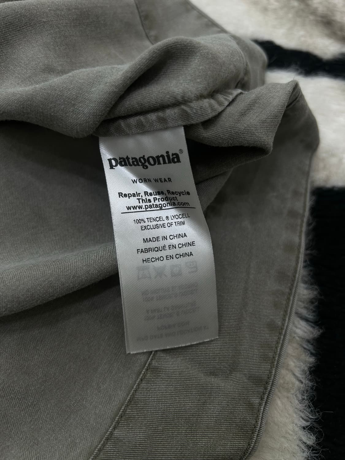 [S]파타고니아 텐셀 슬리브리스 탑/옅은카키 상품이미지5