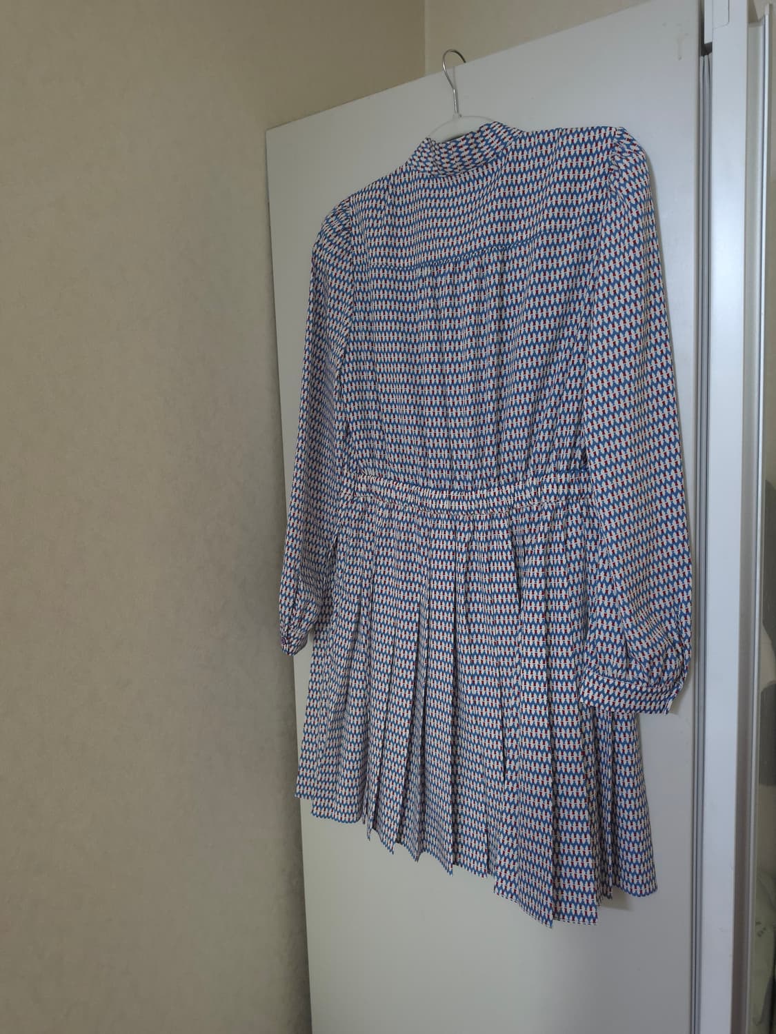 앤디앤뎁 블루 패턴 리본 플리츠 원피스 상품이미지5