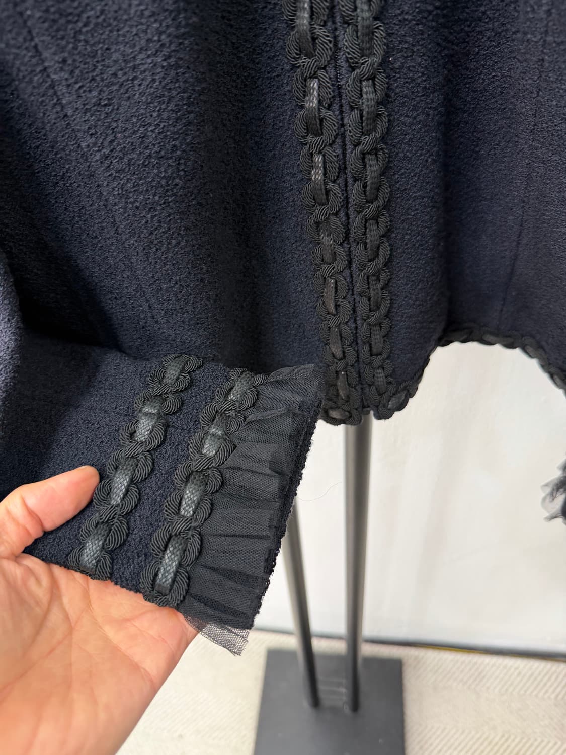 매장판정품) ST.JOHN 컬렉션 센존 블랙 트위드 자켓 6 상품이미지5