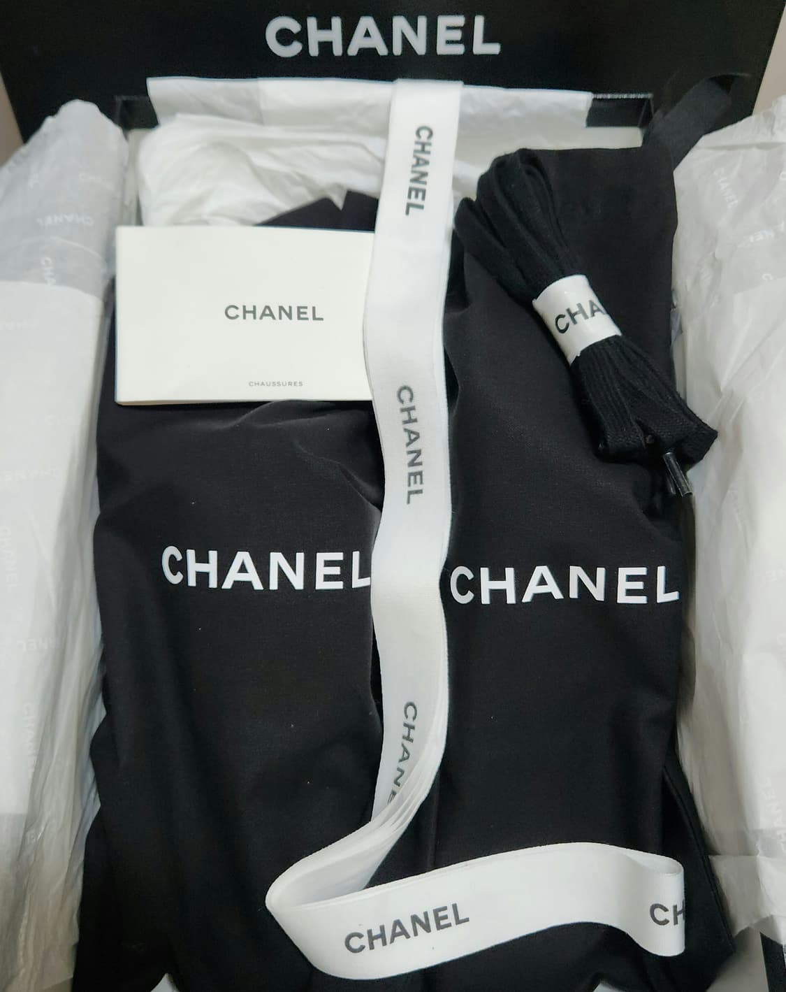 [정품 ] 샤넬 스니커즈 운동화 CC로고 크루즈 테니스 블랙 38.5 상품이미지9