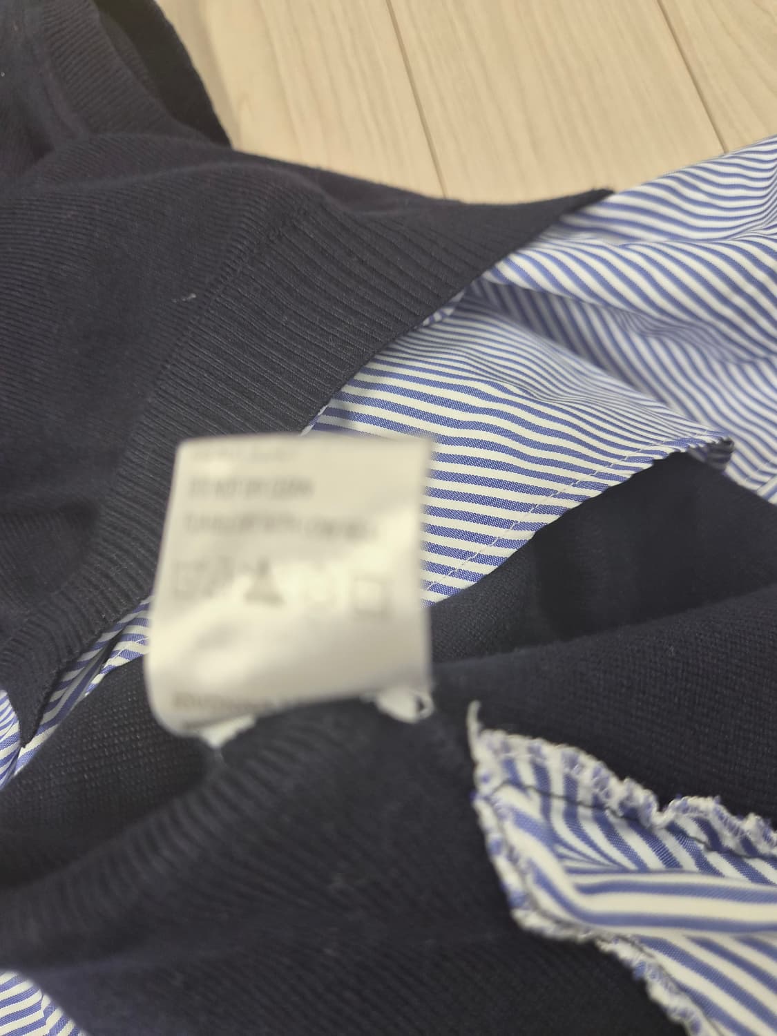 JOVONNA LONDON 조본나 런던 반전 뒷태 니트 상품이미지7