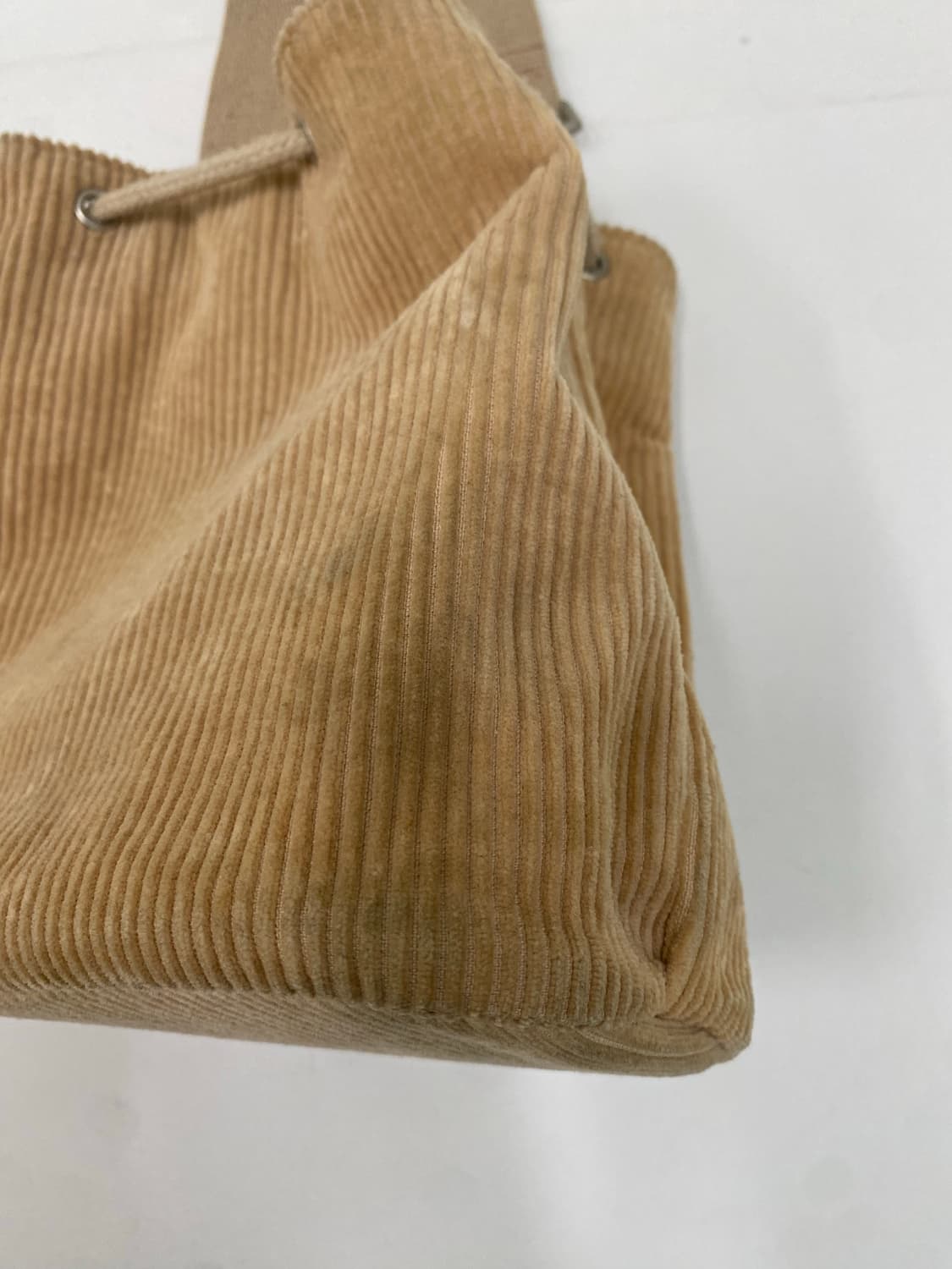 케즈 코듀로이 크로스백 베이지 상품이미지6