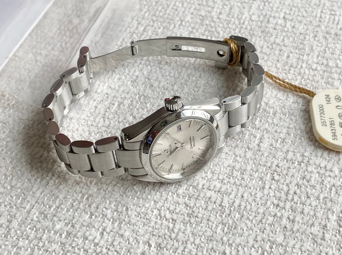 오메가 여성용 아쿠아테라 29mm 2577.30 은판 쿼츠 여성용 상품이미지7