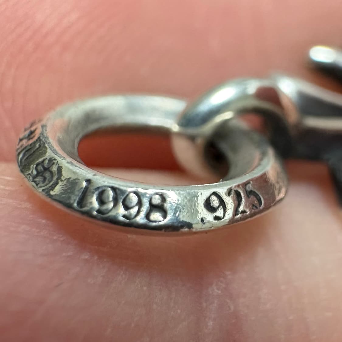 크롬하츠 타이니 크로스 펜던트 상품이미지6