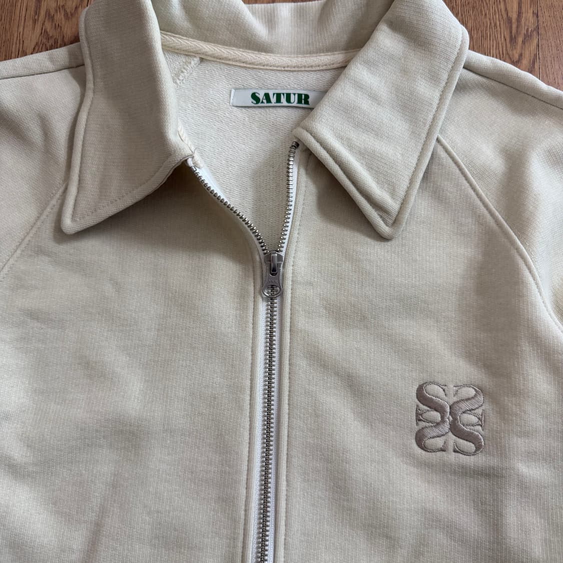 SATUR 하프집업 스트링 카라 스웻셔츠  상품이미지3