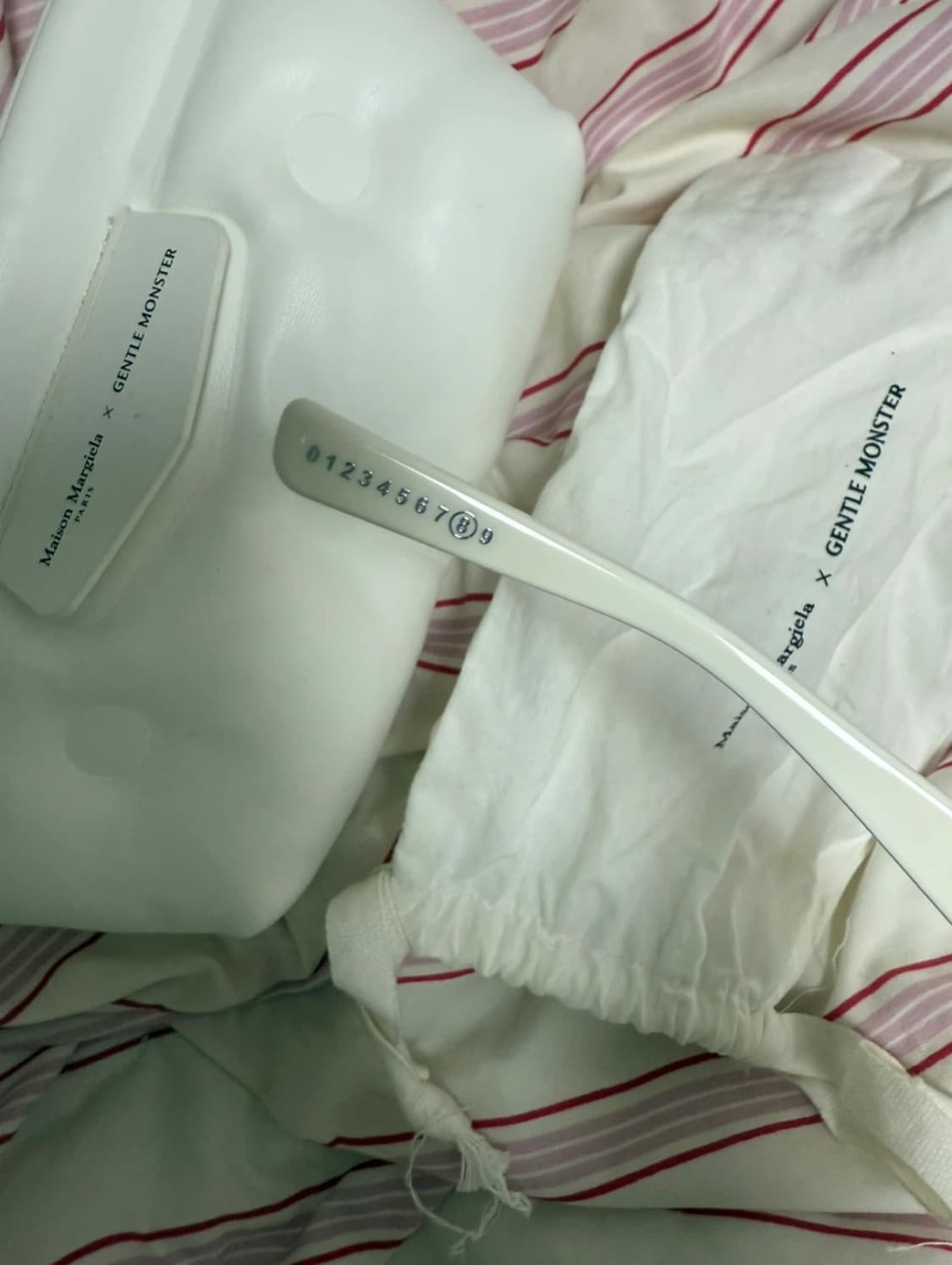 젠틀몬스터 마르지엘라 MM108 화이트 선글라스 상품이미지4