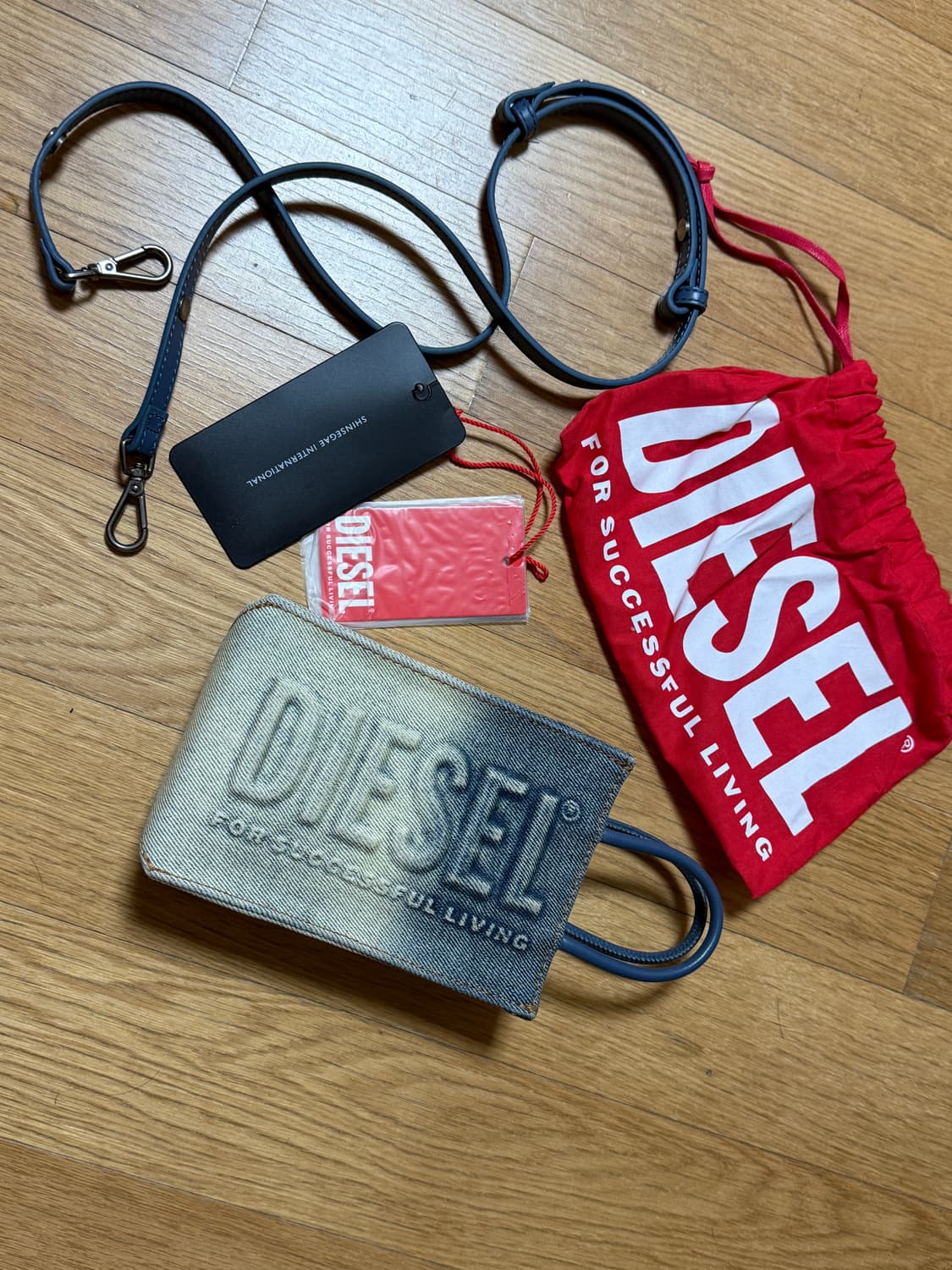 디젤 3d 로고 데님 쇼퍼백 크로스백 미니백 상품이미지5