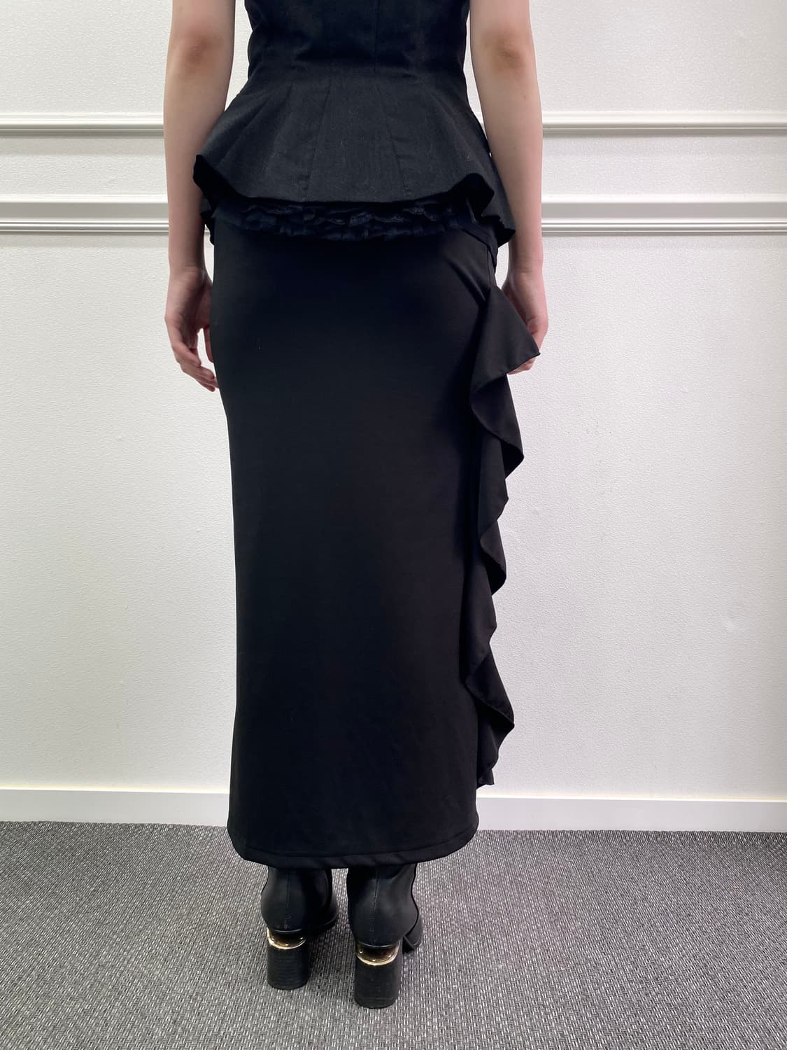 Minimal Mood Lace Detail Black Skirts 상품이미지3