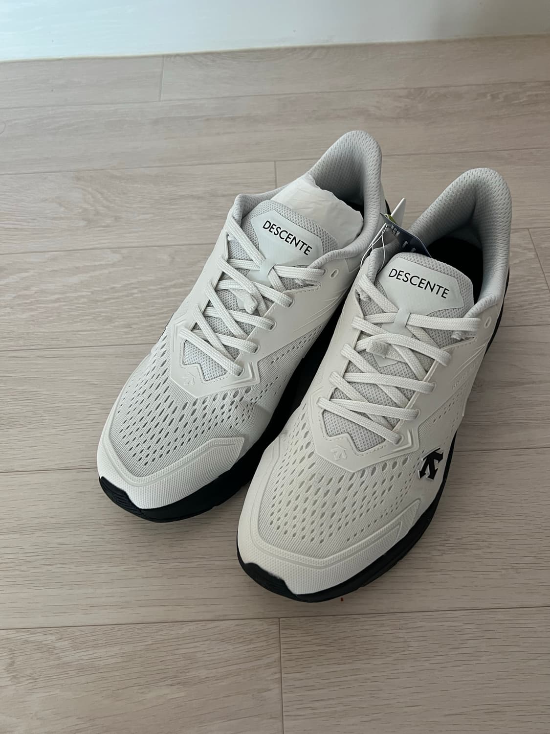 데상트 무브스텝 화이트 270mm 상품이미지1