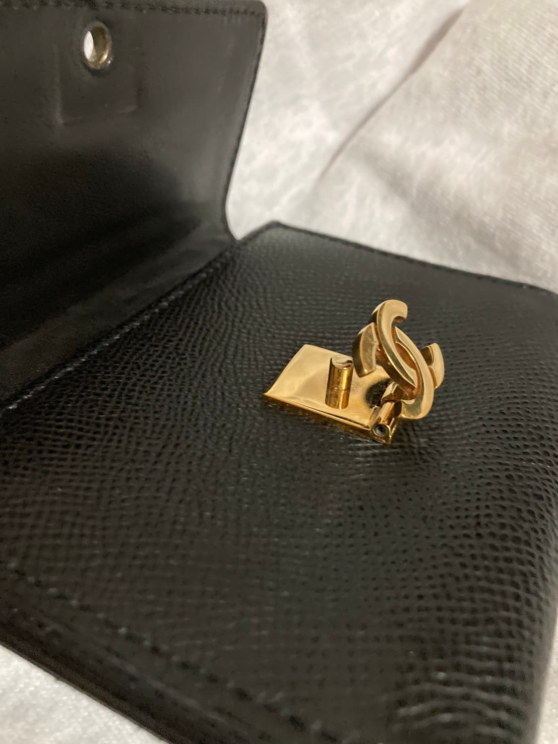 정품 빈티지 샤넬 블랙 반지갑 금장 로고 상품이미지4