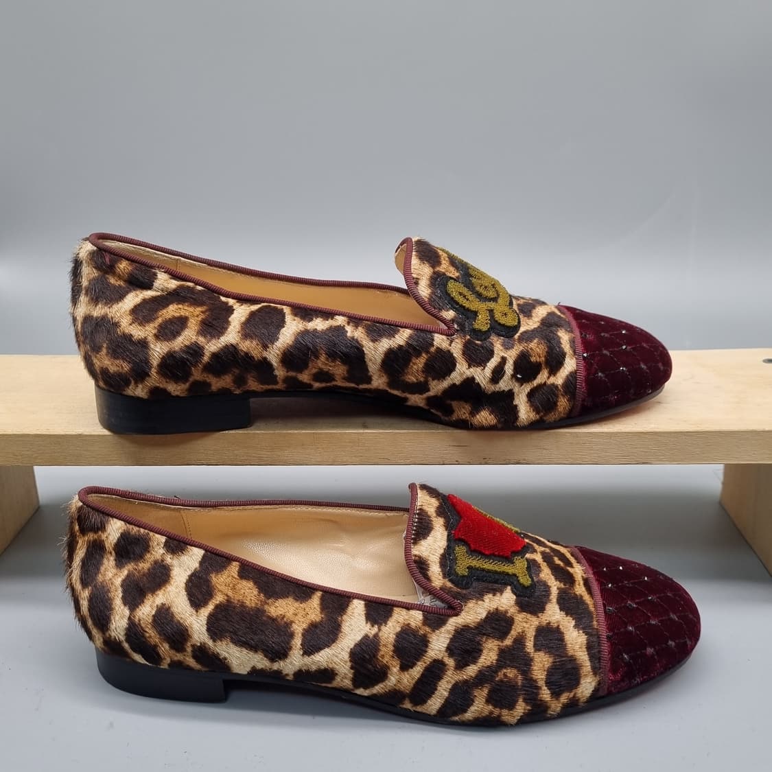 크리스찬 루부탱 송치 여성로퍼230 상품이미지1