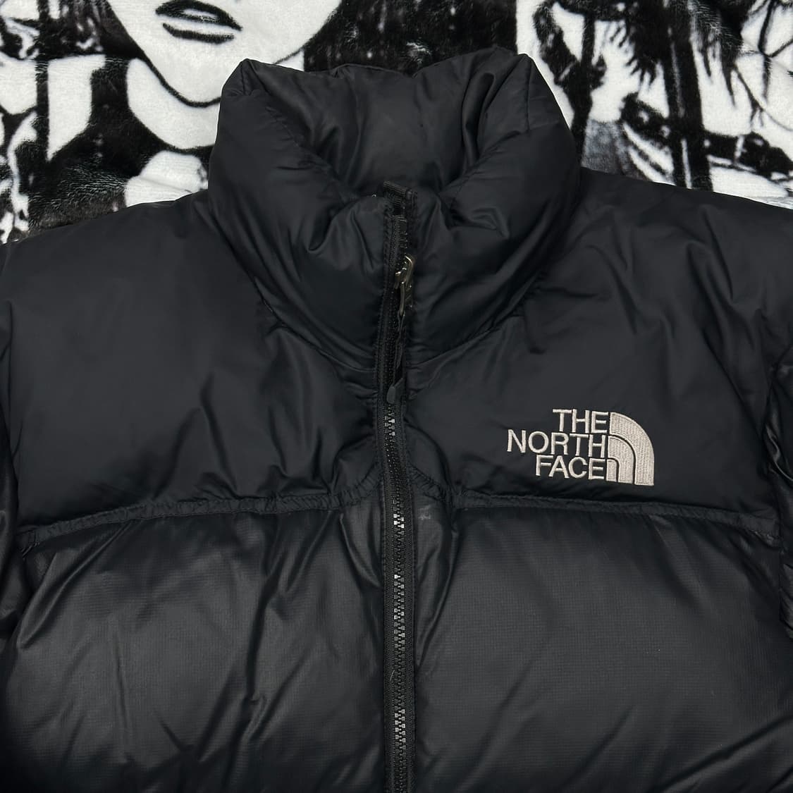 노스페이스 블랙 700 구형 눕시 패딩 상품이미지3