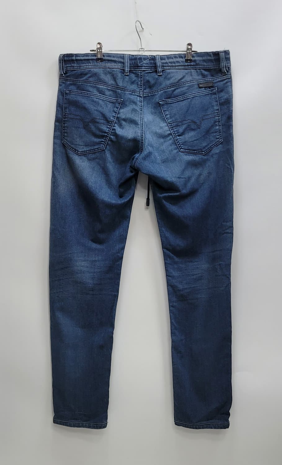 DIESEL 디젤 웨이키 조거진 청바지 / 남 34 (추천 34이상)
 상품이미지2