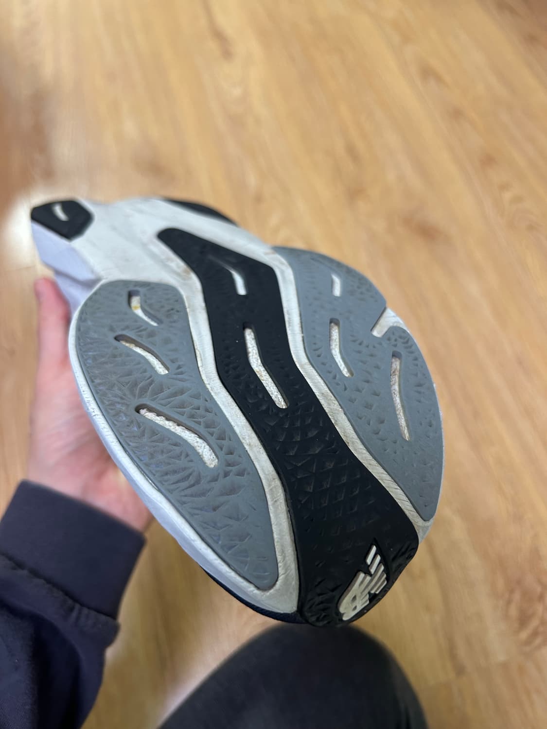 뉴발란스 퓨어셀 레벨4 네이비 275 팝니다 상품이미지8