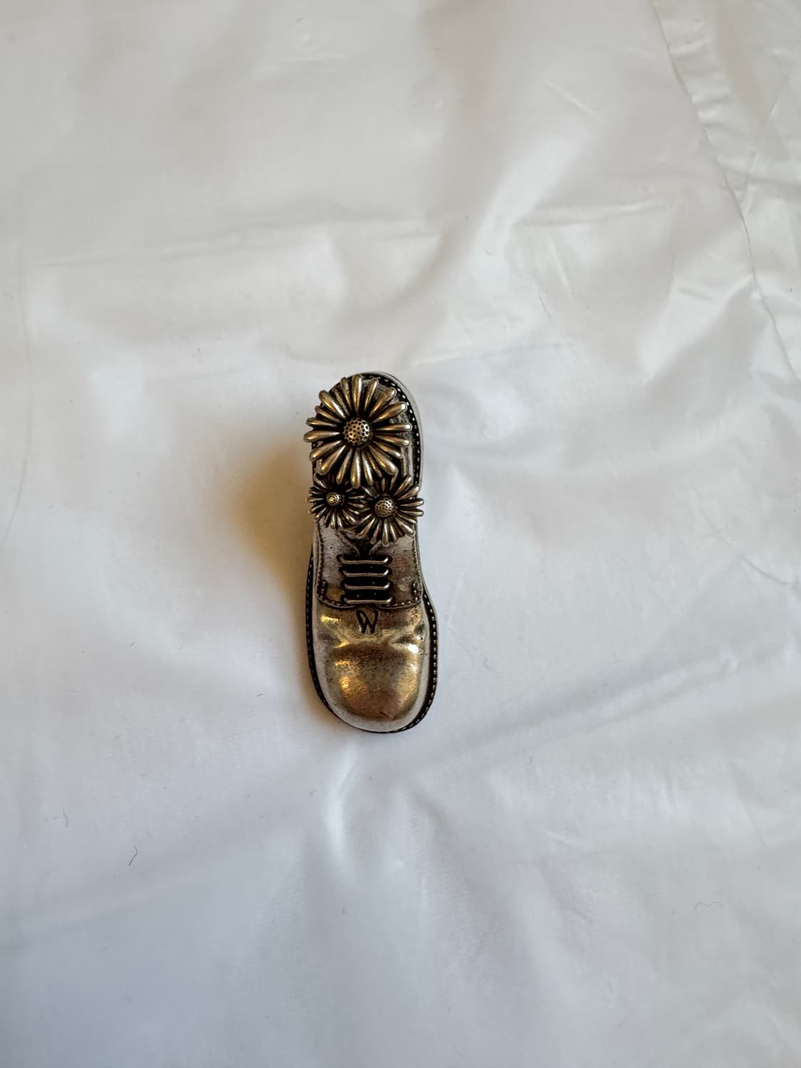 웨이비니스 브로치 새제품 상품이미지1