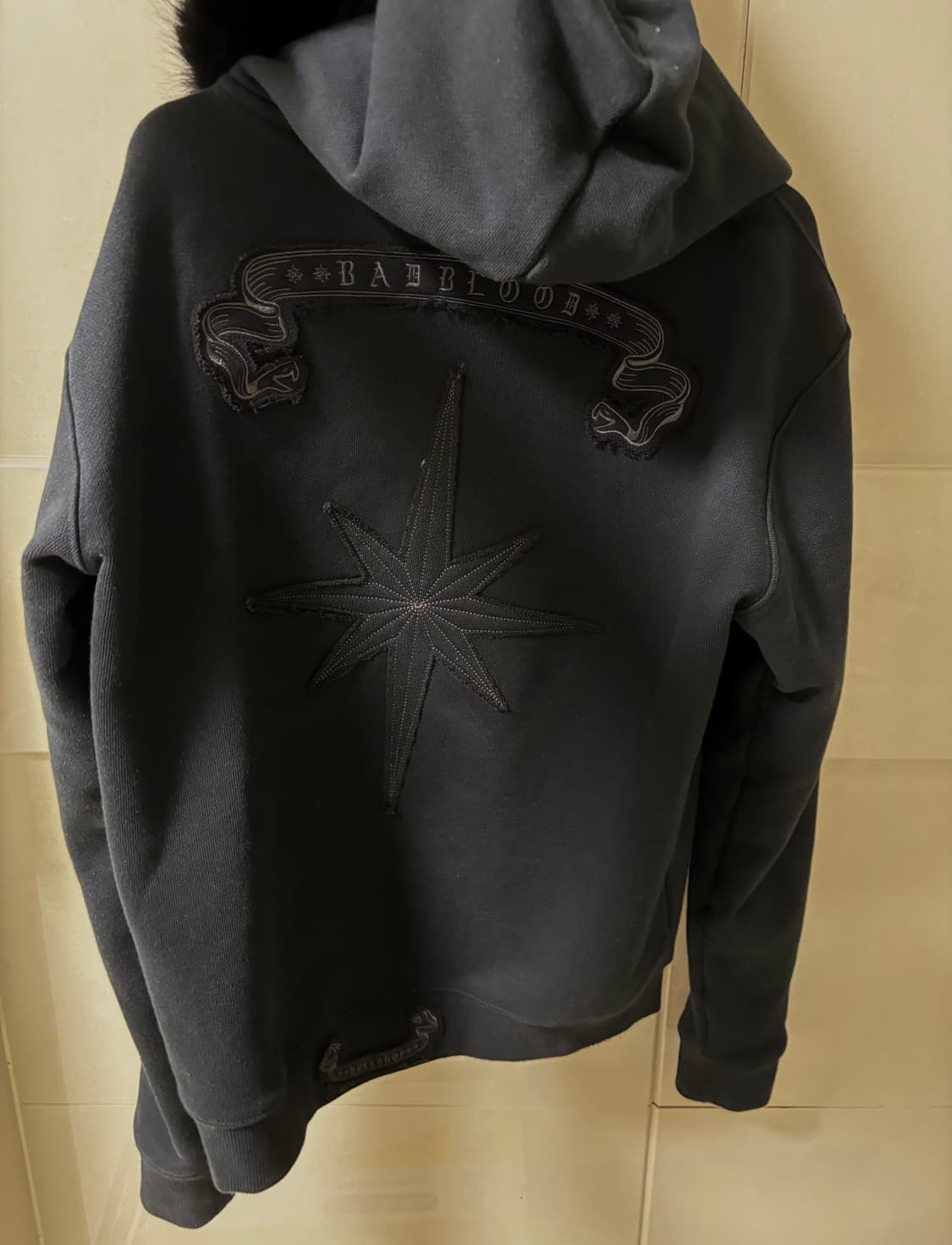 배드블러드 퍼후드 상품이미지3